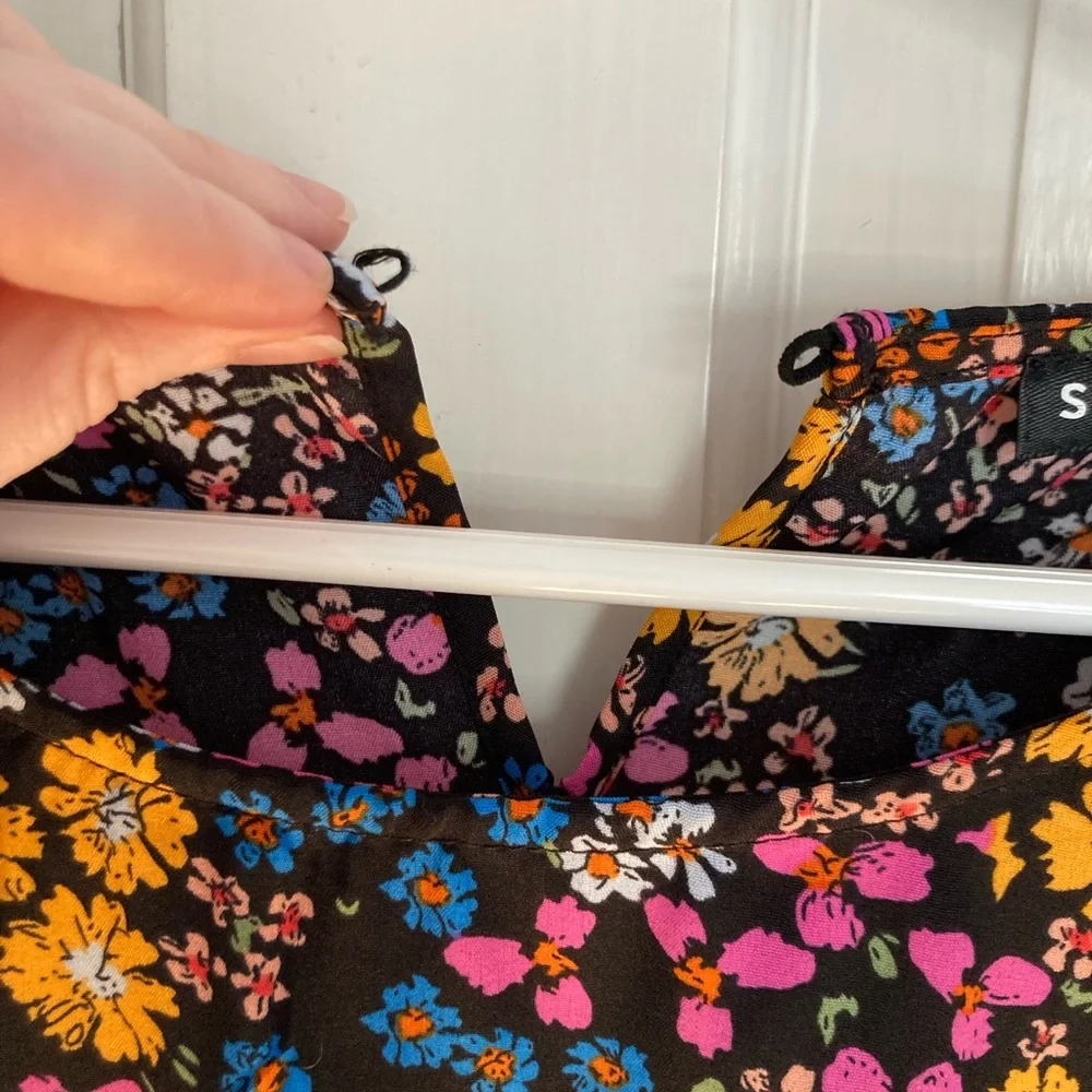 SHEIN floral dress - Picture 3 of 3